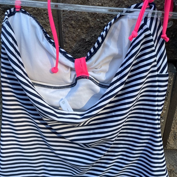 GAP BODY TWO PIECE - Picture 5 of 7